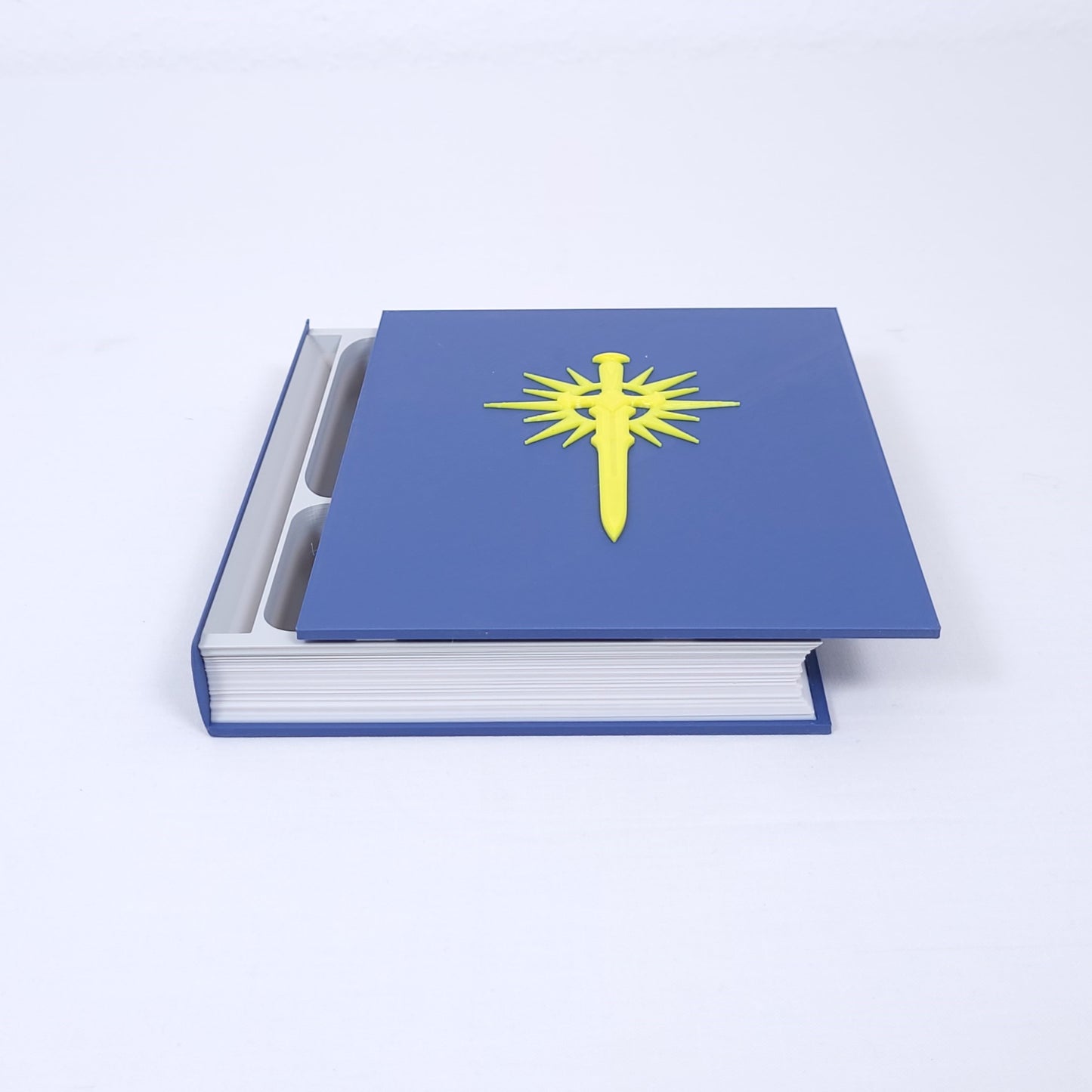 Tabletop Buch zur Lagerung von Würfeln, Figuren und Items
