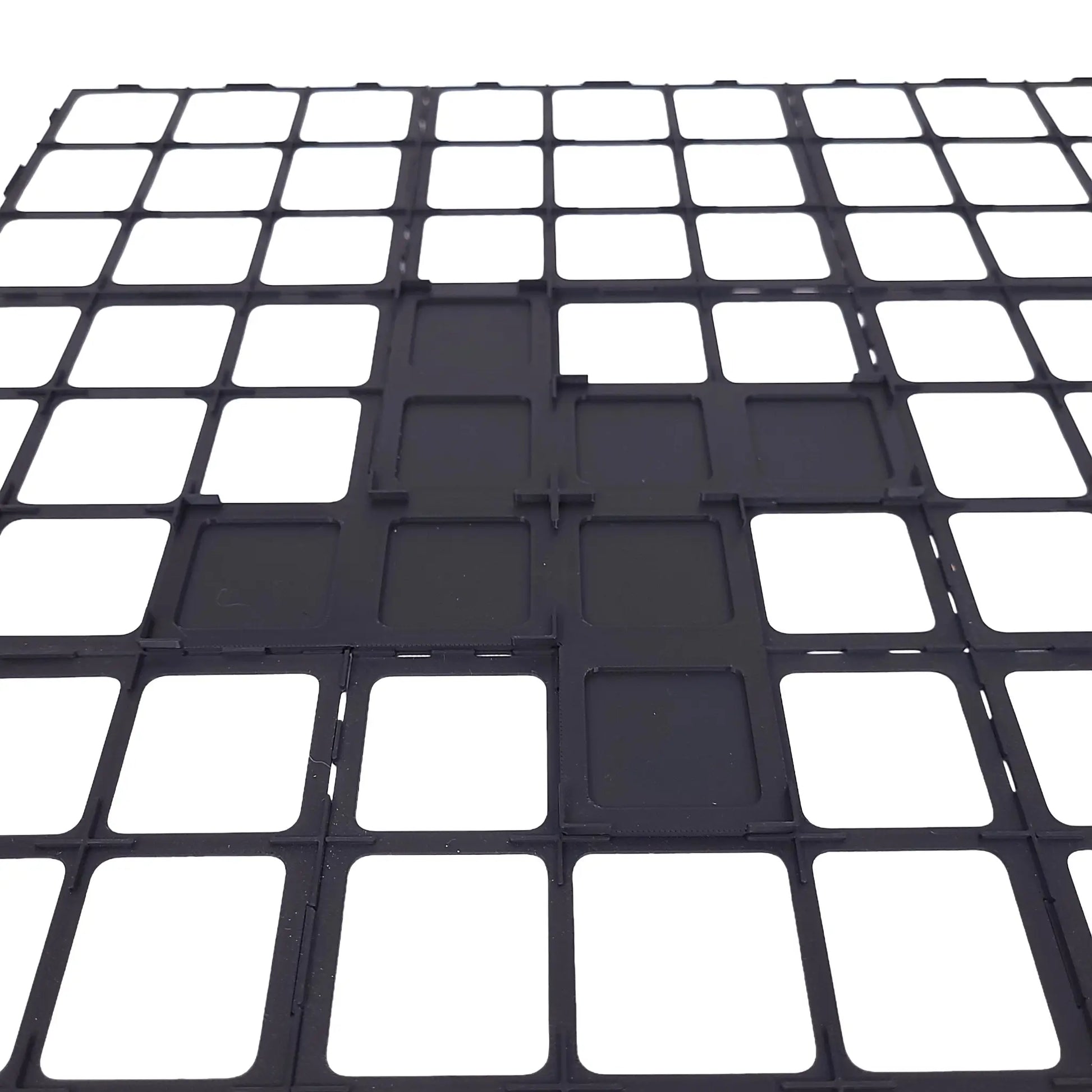 Carcassonne Erweiterung Märkte zu Leipzig – passender Gitteraufsatz für präzise Platzierung der Sonderplättchen