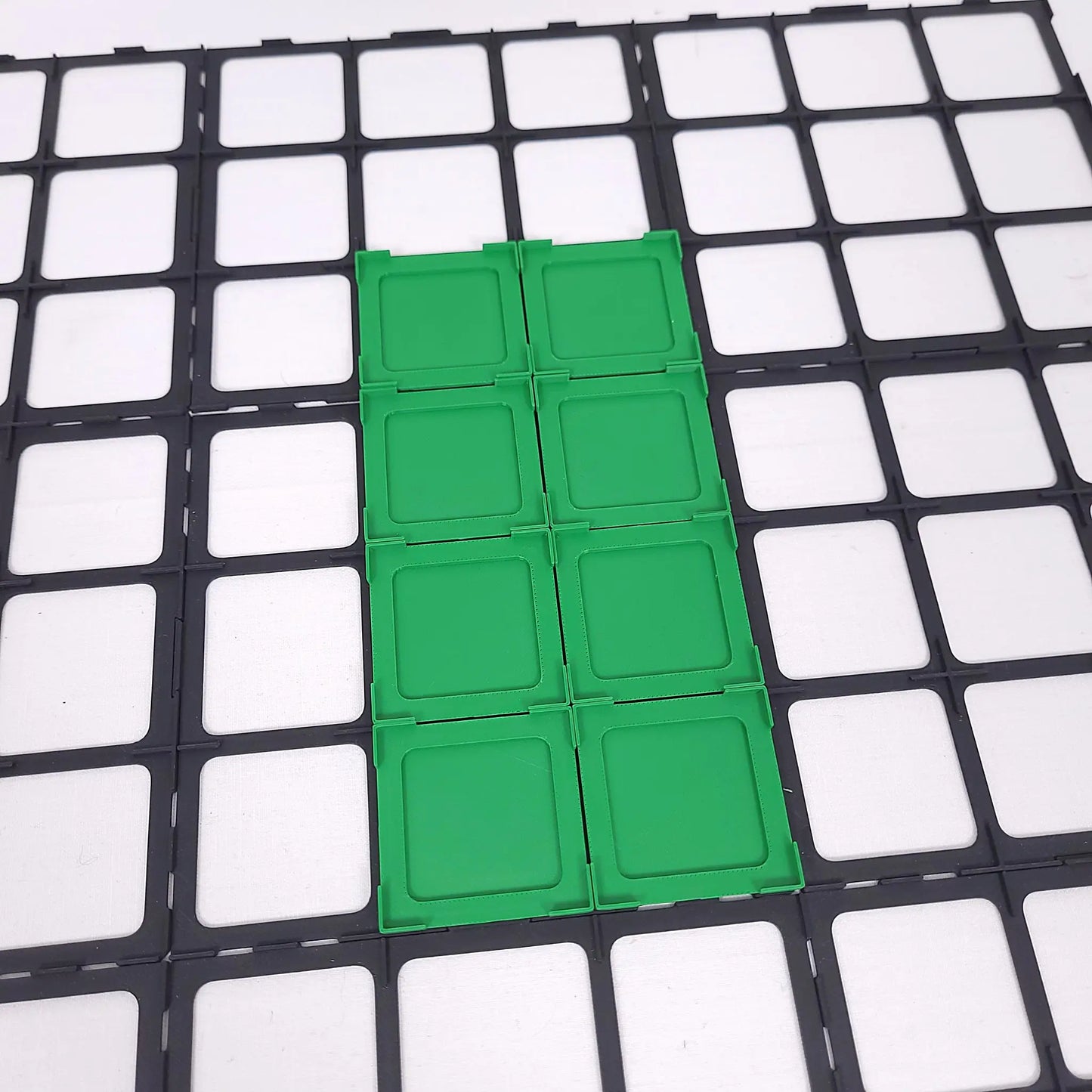 3D-gedruckte Gitteraufsätze für Carcassonne Schafe und Hügel, stabil und flexibel für sicheres Spielen.