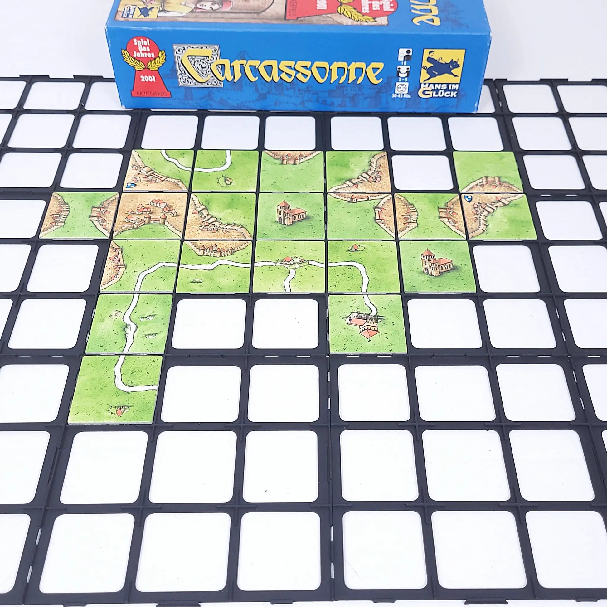 3D-gedrucktes Carcassonne-Zubehör: flexibles Spielgitter für mehr Ordnung