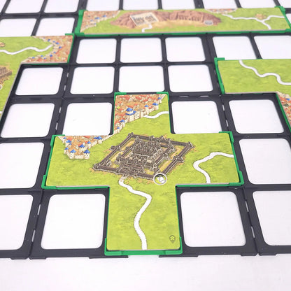 Gitteraufsatz für Carcassonne – passend zur Erweiterung „Wunder der Menschheit (2)“ zur sicheren Platzierung großer Plättchen